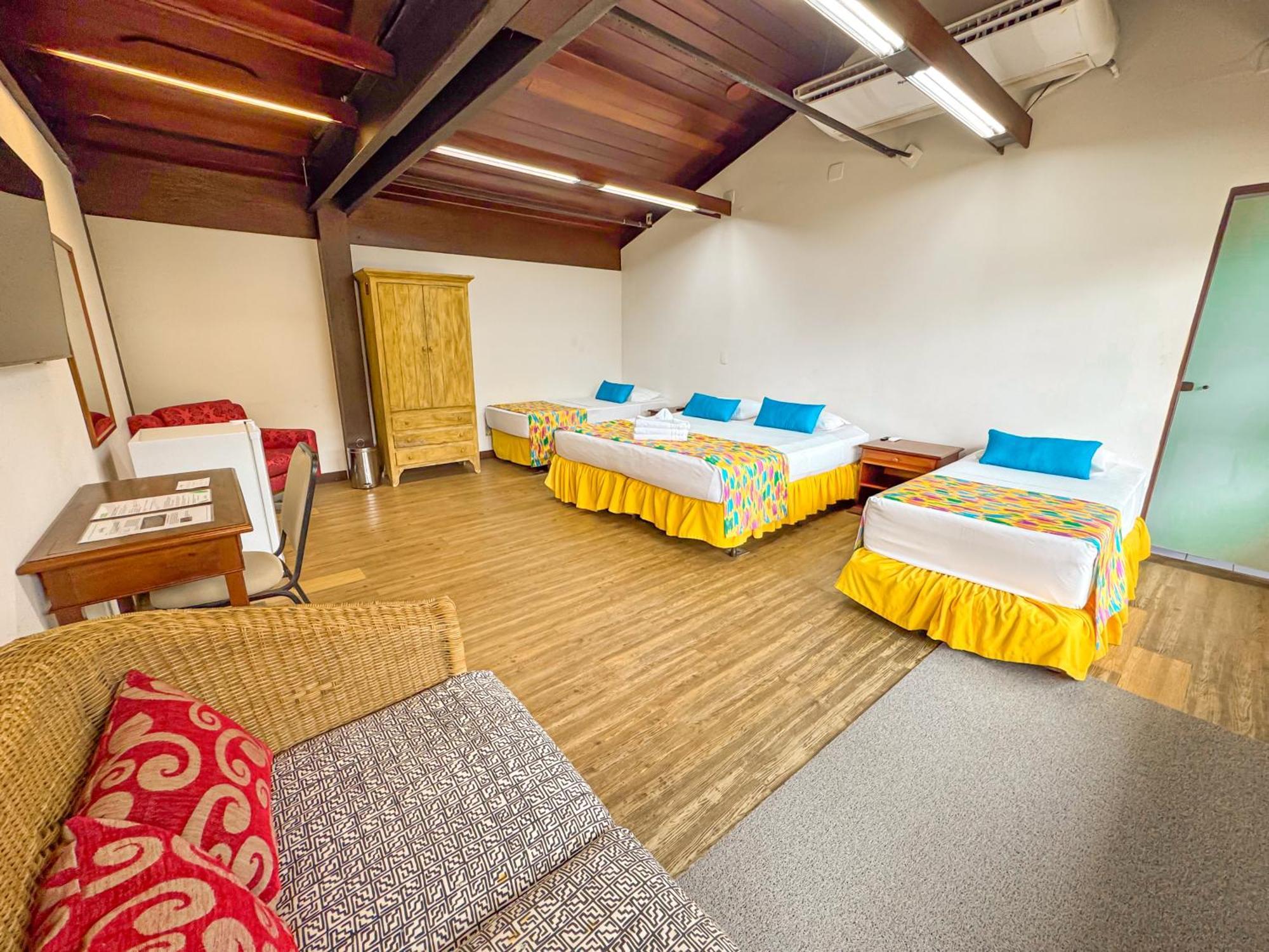 Economy Family Room
